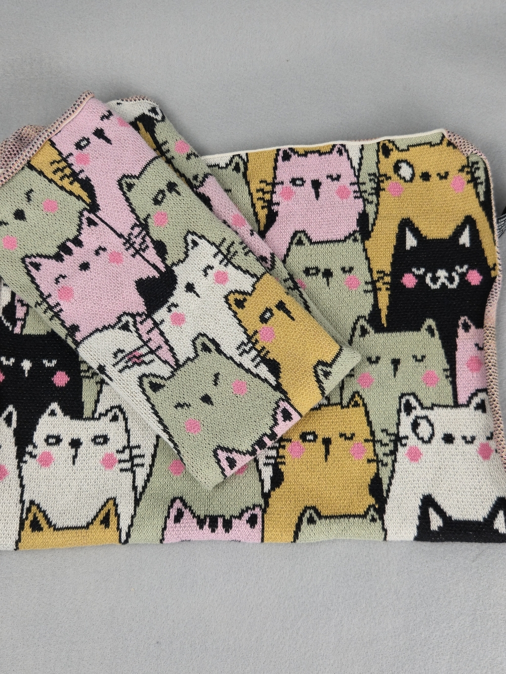 Tahari Home 100% Cotton Multi-Color Cat Pattern Knit Cloth